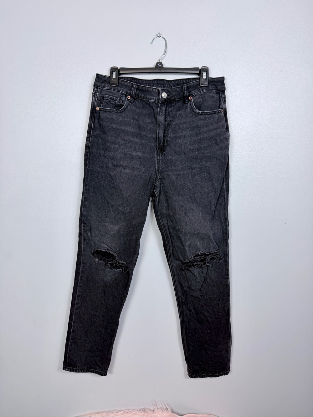American Eagle black strigid distressed denim mom jeans size 10